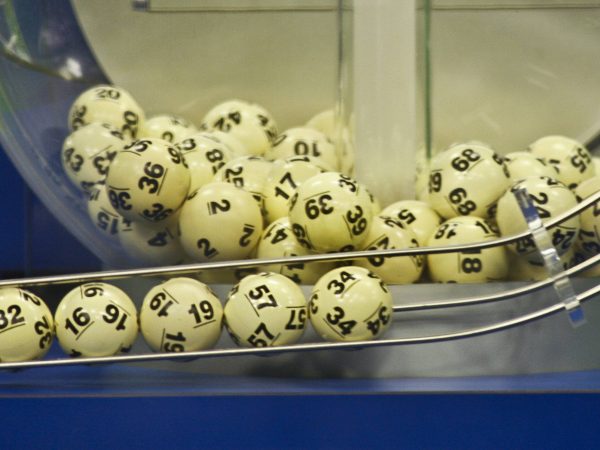 Tips On How to Play Lottery Online
