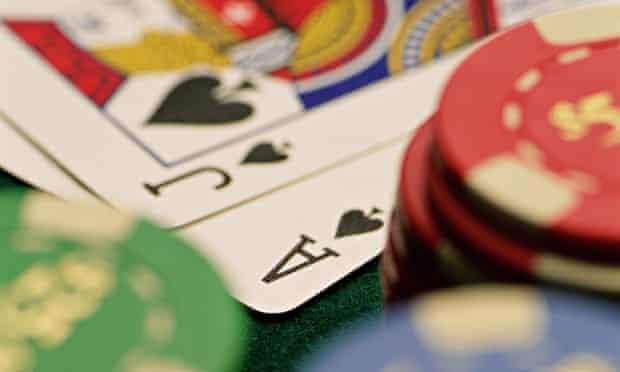 Live Dealers Make Online Casino Gambling More Exciting