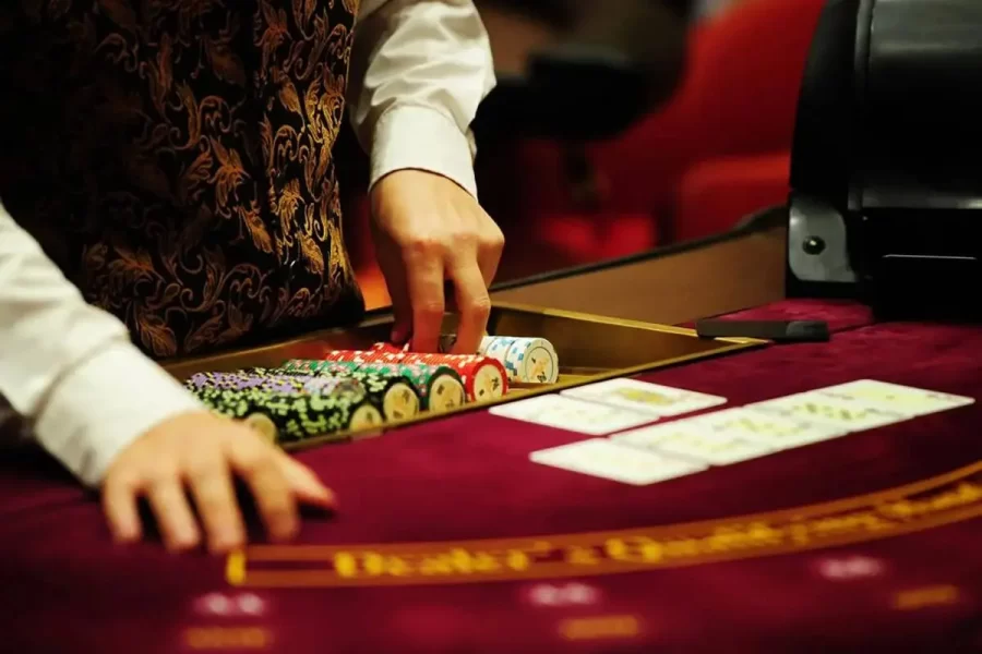 Roll the Dice, Place Your Bet: Where Sports Enthusiasm Meets Casino Excitement